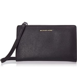 Micheal Kors flat clutch with optional strap